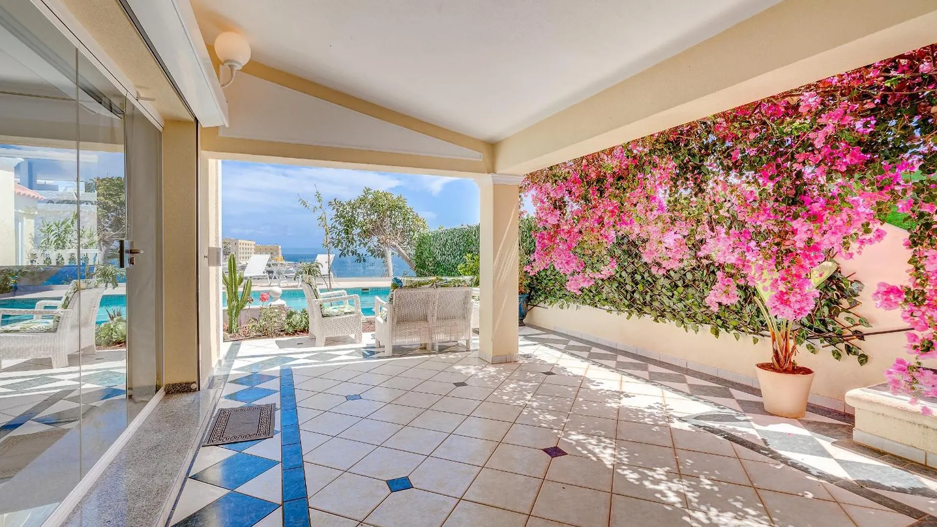 Villa Bouganvilla Am Meer Mit Pool Callao Salvaje