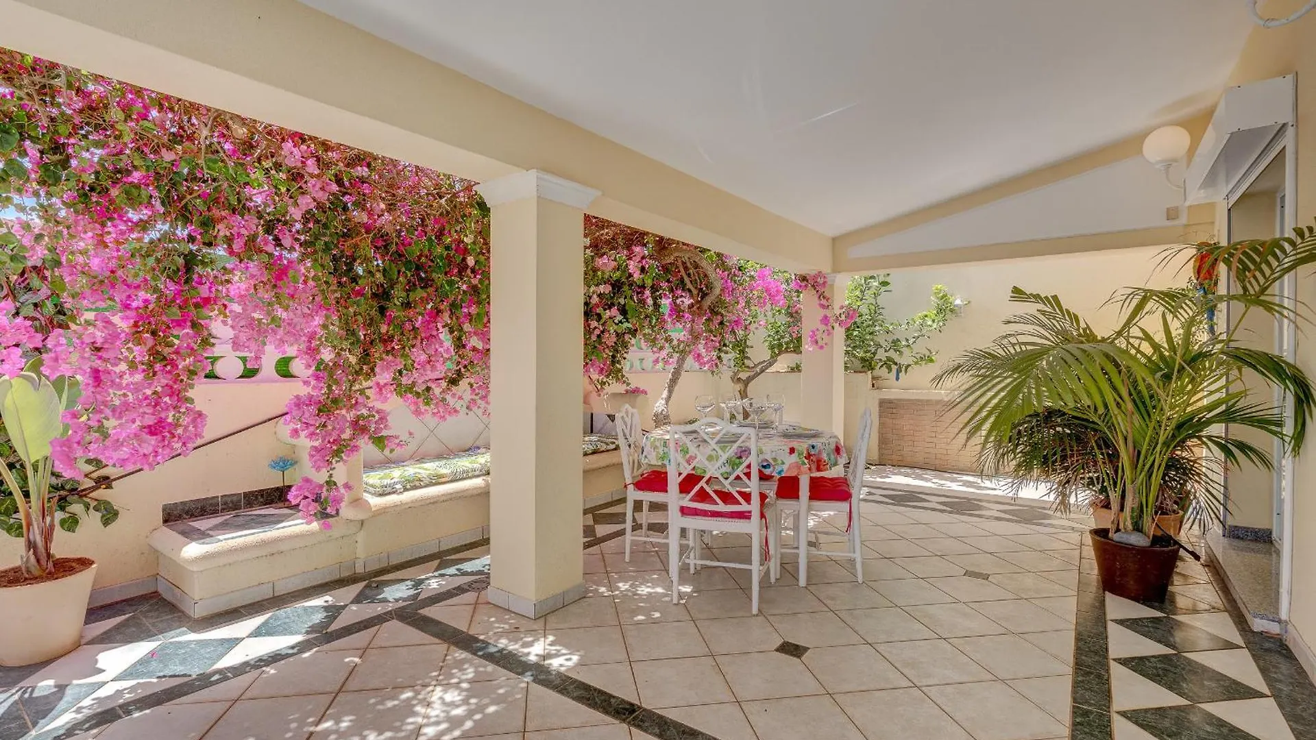 Villa Bouganvilla Am Meer Mit Pool Callao Salvaje